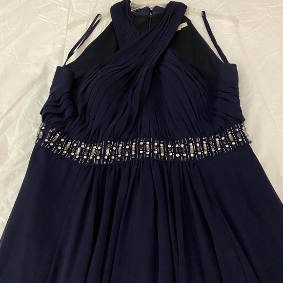 Navy Blue Formal Evening Dress Gown - Picture 15 of 16